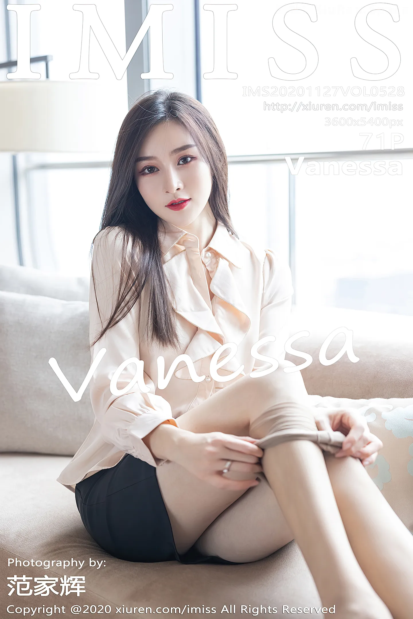 [IMISS爱蜜社]Vol.528 气质美女Vanessa经典职场制服主题沙发上性感内衣完美诱惑写真71P-秀人网官方网站